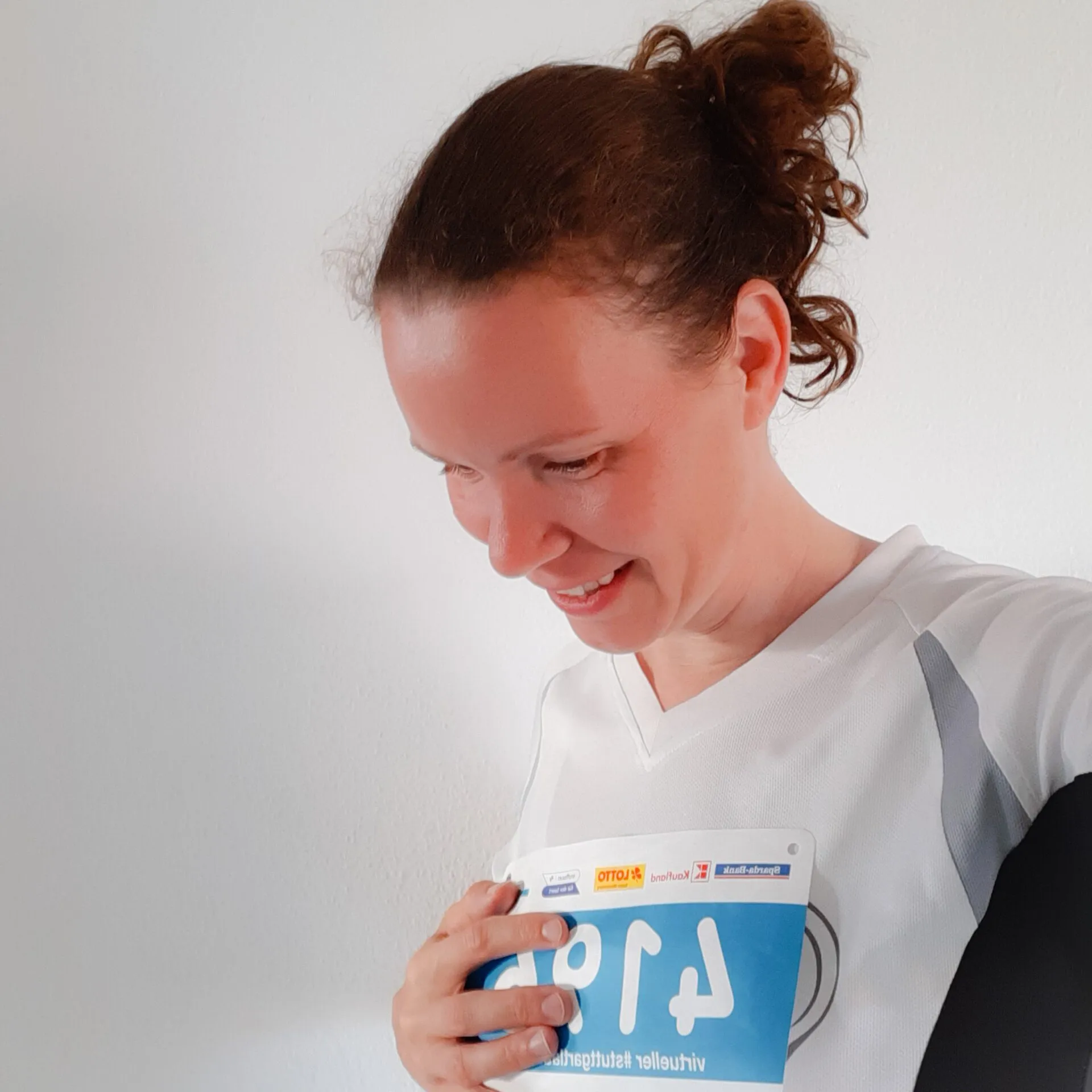 LightRunning 2020-Stuttgart-Lauf-mit-Nummer