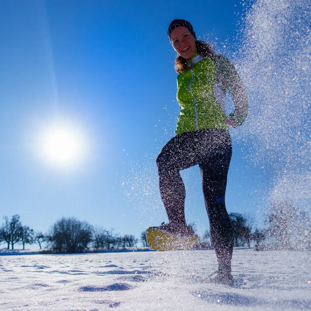 Läufer im Winter mit Mütze